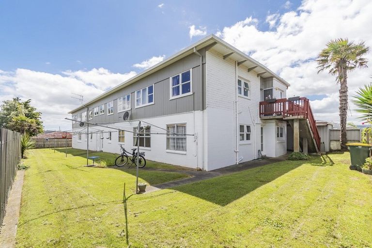 Photo of property in 4/53-55 East Street, Papakura, 2110