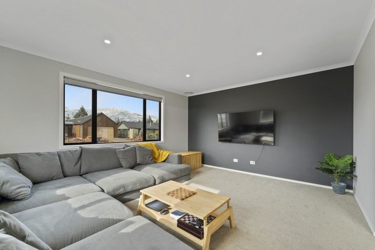 Photo of property in 14 Dingle Street, Lake Hawea, Wanaka, 9382