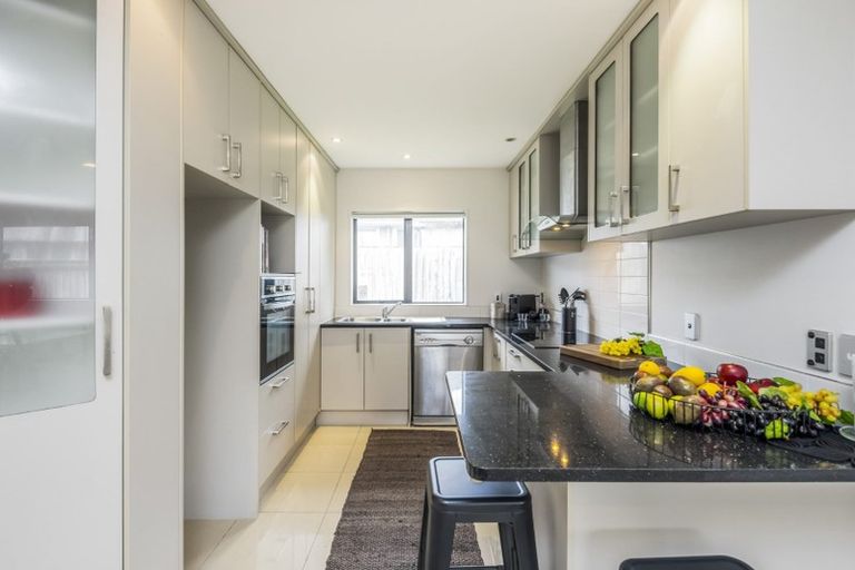 Photo of property in 9a Nogat Avenue, Papatoetoe, Auckland, 2024