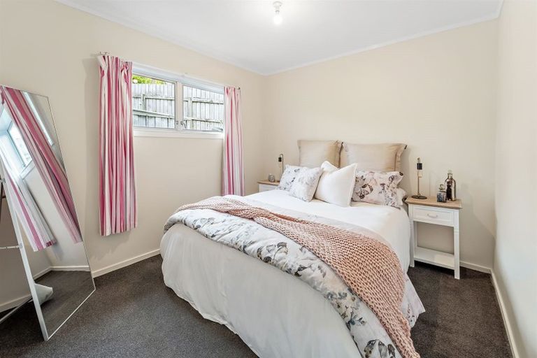 Photo of property in 53 Elliston Crescent, Stanmore Bay, Whangaparaoa, 0932