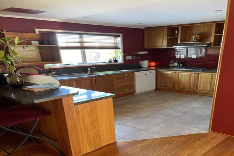 Photo of property in 29 Park Hill Road, Birkenhead, Auckland, 0626