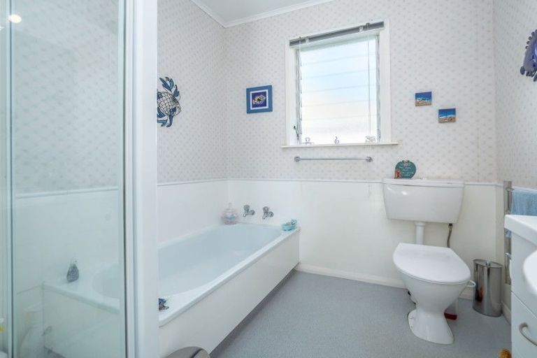 Photo of property in 64 East Street, Greytown, 5712