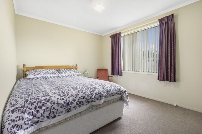 Photo of property in 43 Cate Road, Rototuna North, Hamilton, 3210