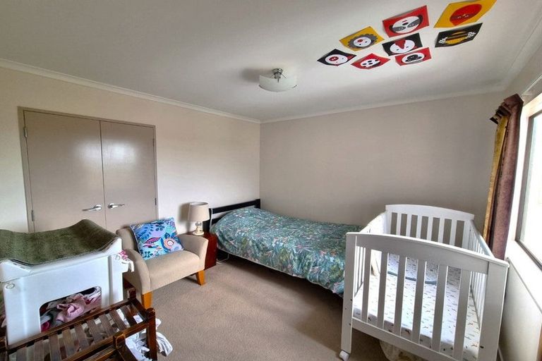 Photo of property in 24 Roy Douglas Place, Favona, Auckland, 2024