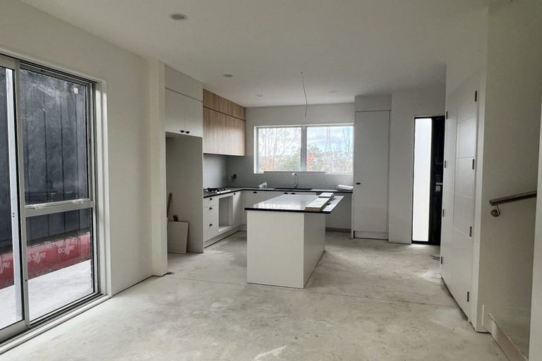 Photo of property in 7 Paretao Street, Massey, Auckland, 0614