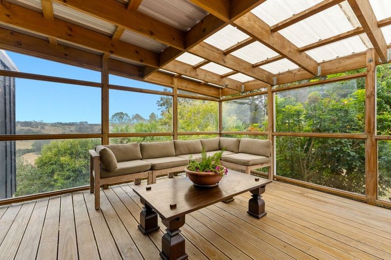 Photo of property in 592 Kanohi Road, Kaukapakapa, 0873