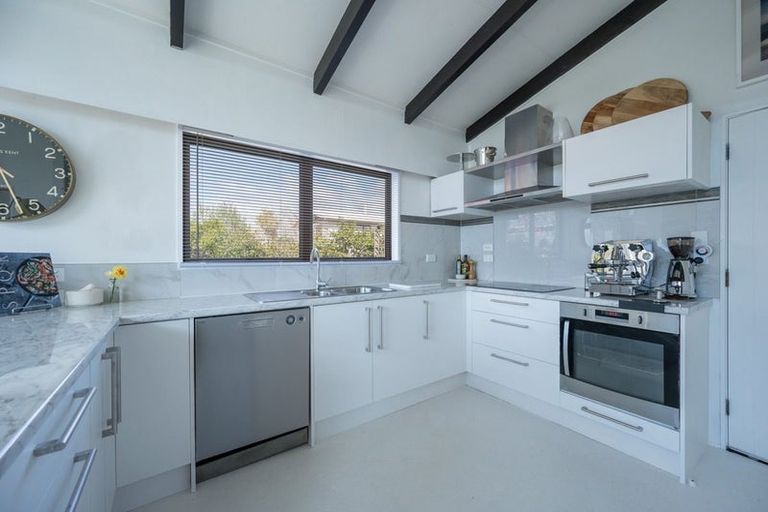 Photo of property in 16 Trewavas Street, Motueka, 7120