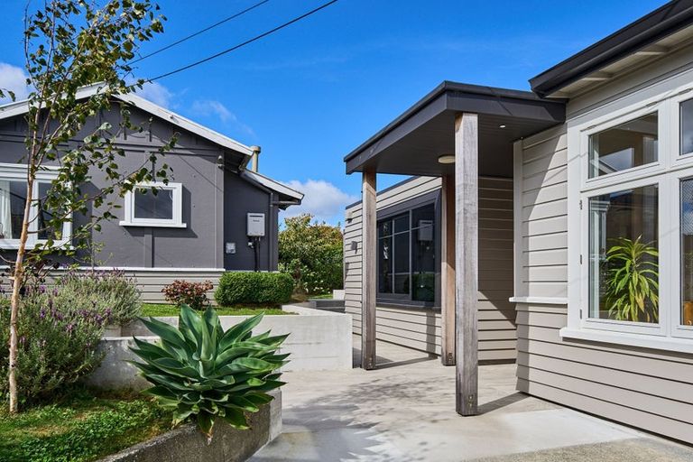 Photo of property in 7 Lochiel Road, Khandallah, Wellington, 6035