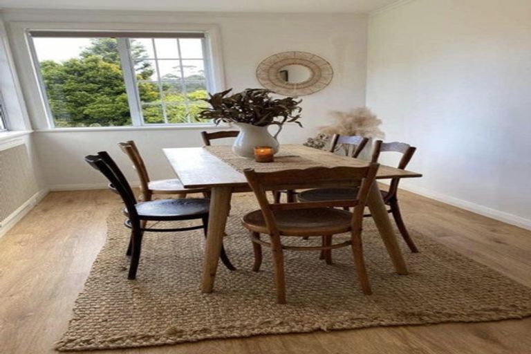 Photo of property in 82 Huatoki Street, Vogeltown, New Plymouth, 4310