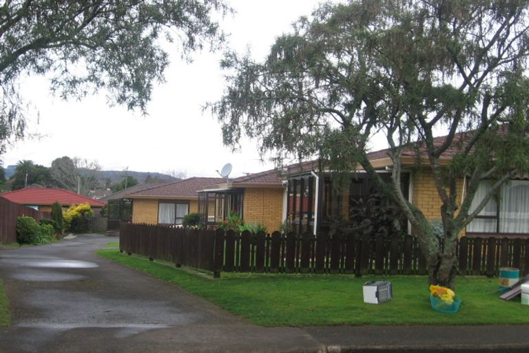 Photo of property in 2/10 Duke Street, Papakura, 2110