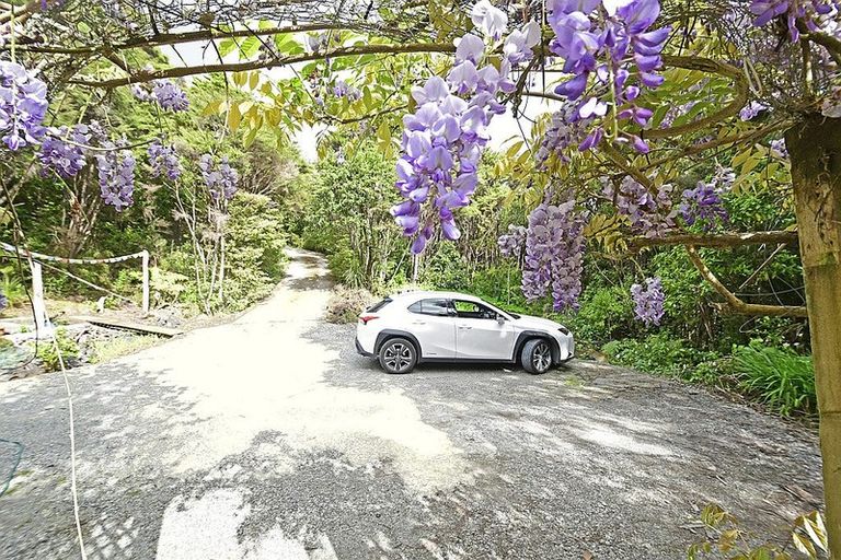 Photo of property in 92 Frost Road, Leigh, Warkworth, 0985