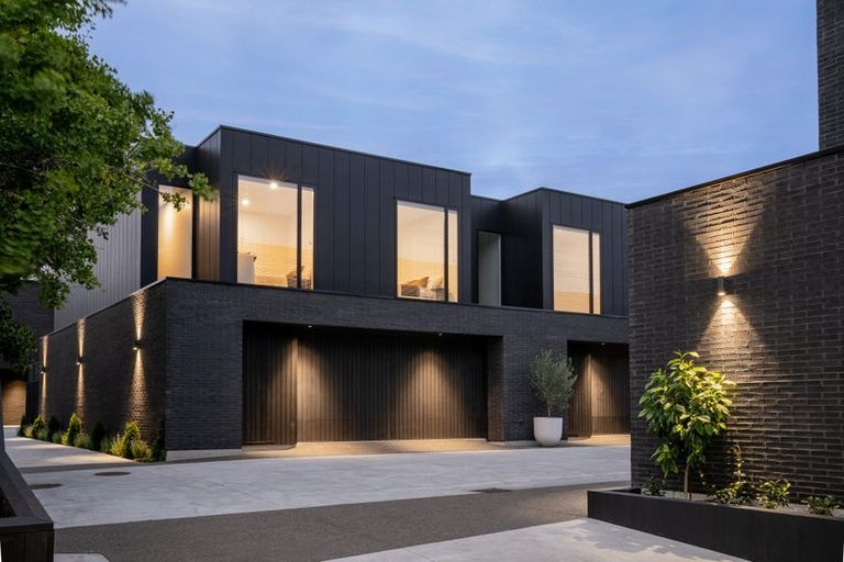 Photo of property in 8 Rhodes Street, Merivale, Christchurch, 8014