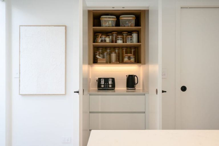 Photo of property in 12 Papai Lane, Massey, Auckland, 0614