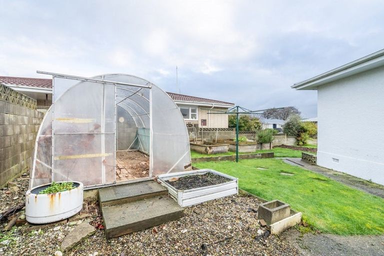 Photo of property in 2 Kinmont Crescent, Newfield, Invercargill, 9812