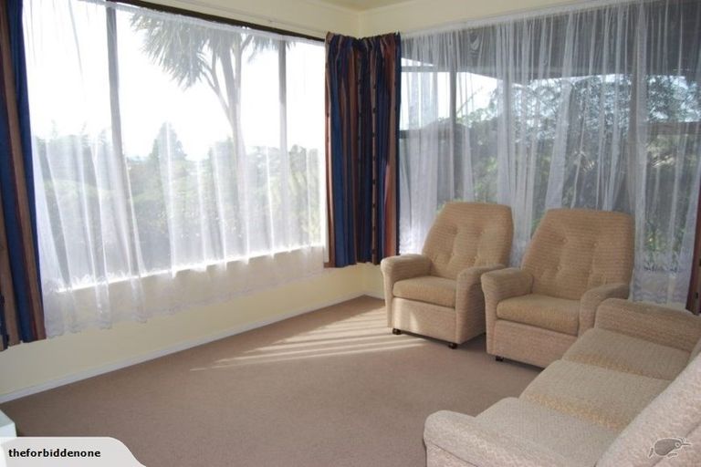 Photo of property in 94 Arran Road, Browns Bay, Auckland, 0630