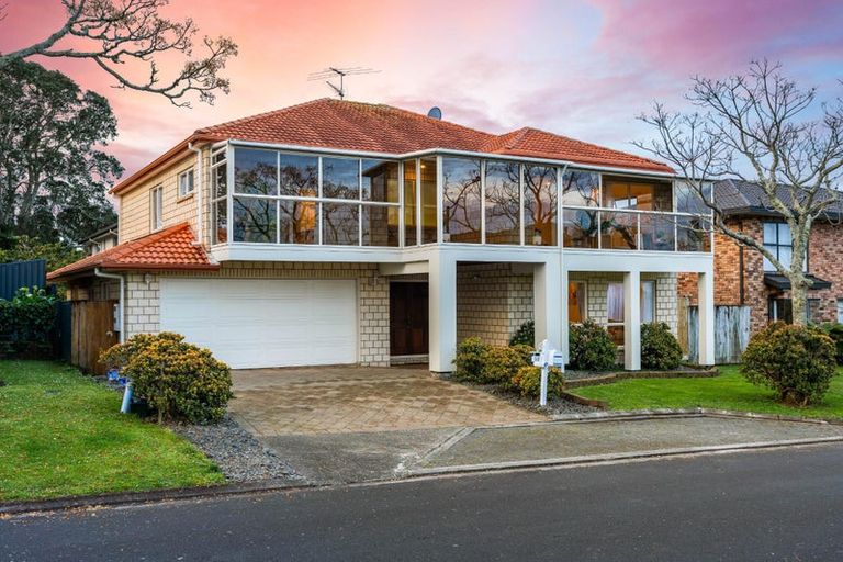 Photo of property in 18 Tollana Road, Te Atatu Peninsula, Auckland, 0610