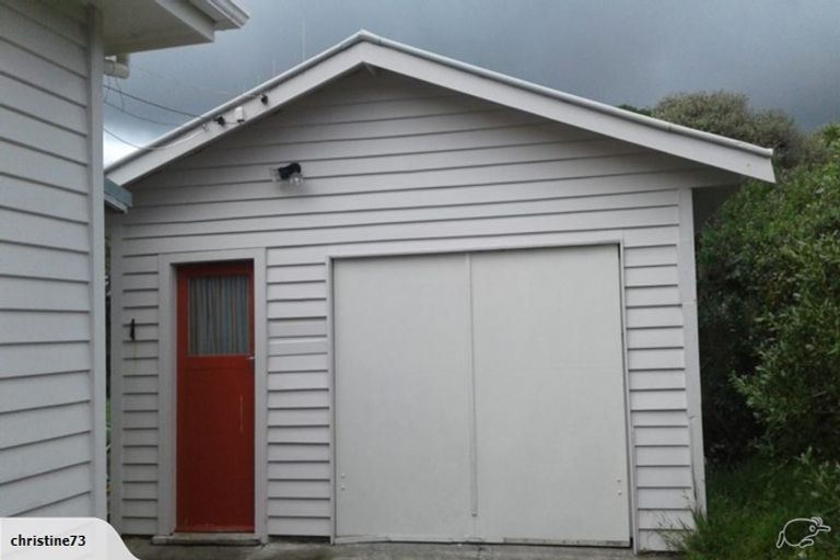 Photo of property in 32 Atmore Avenue, Otaki, 5512