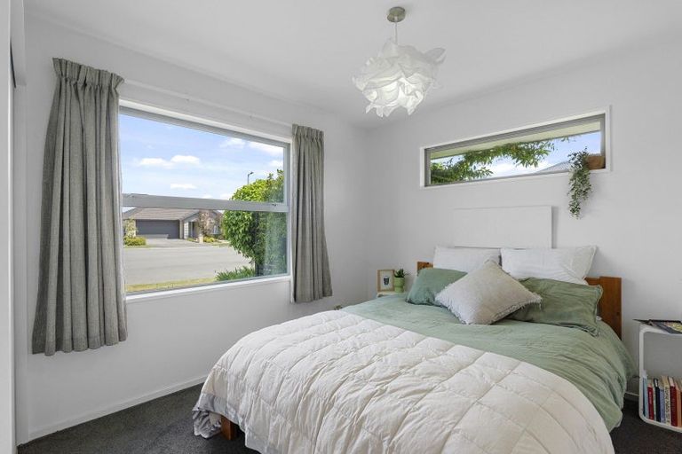 Photo of property in 15 Whitau Place, Marshland, Christchurch, 8083