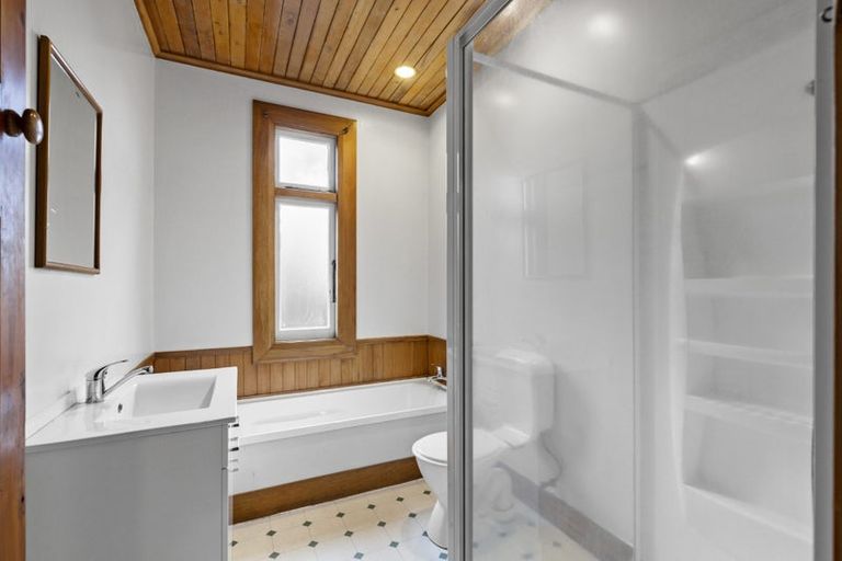 Photo of property in 19 Ward Street, Palmerston North, 4414