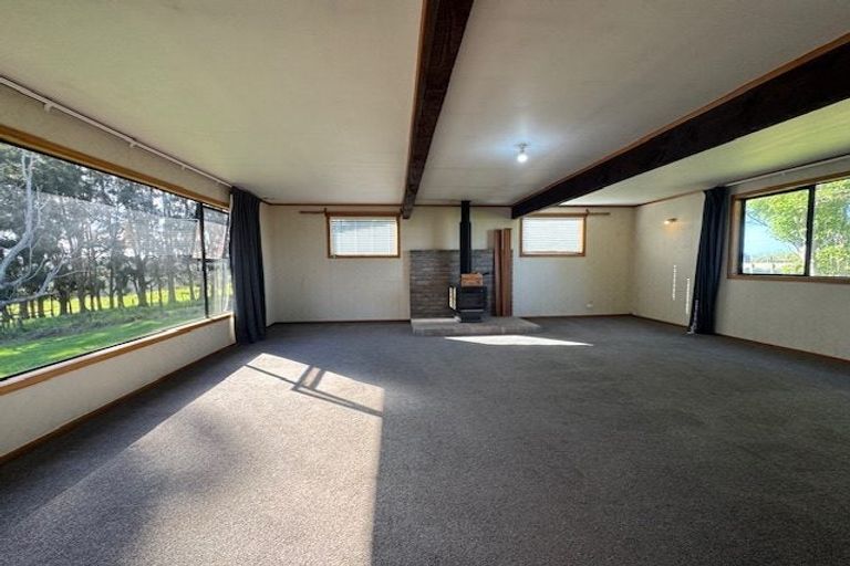 Photo of property in 104 Cemetery Road, Wainui, Silverdale, 0992