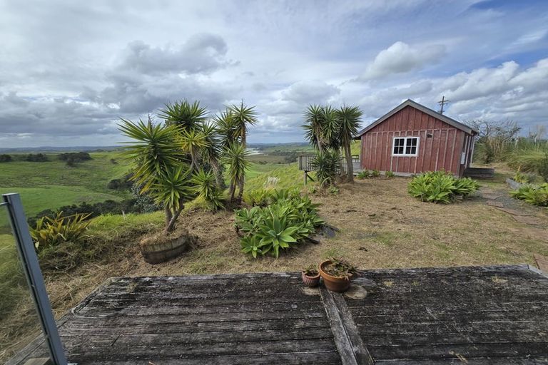 Photo of property in 107c Hall Road, Tinopai, 0593