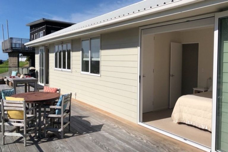 Photo of property in 20 Taranga Road, Langs Beach, Waipu, 0582