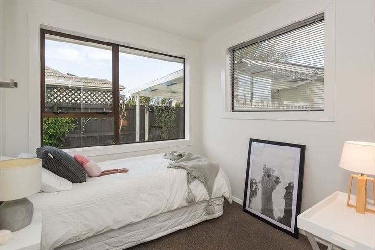 Photo of property in 8 Erin Crescent, Mairehau, Christchurch, 8013