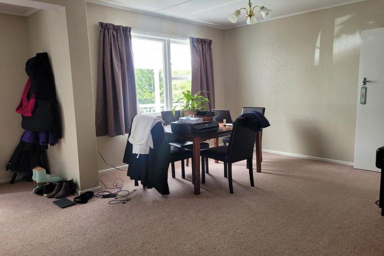 Photo of property in 12 Bethune Street, Featherston, 5710