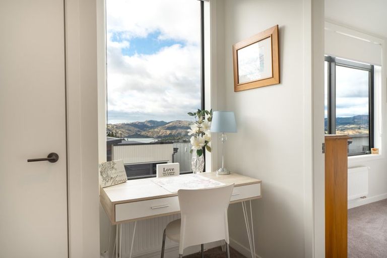 Photo of property in 2 Skysail Lane, Whitby, Porirua, 5024