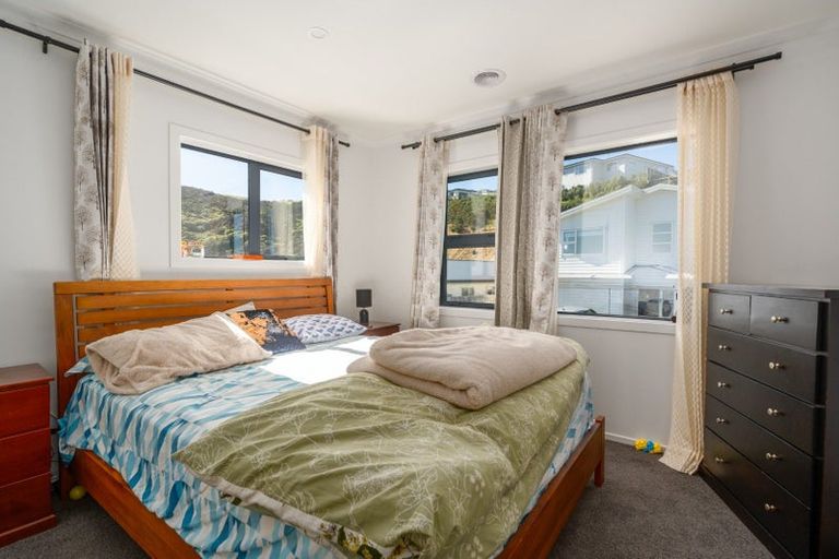 Photo of property in 9 Antigua Way, Grenada Village, Wellington, 6037