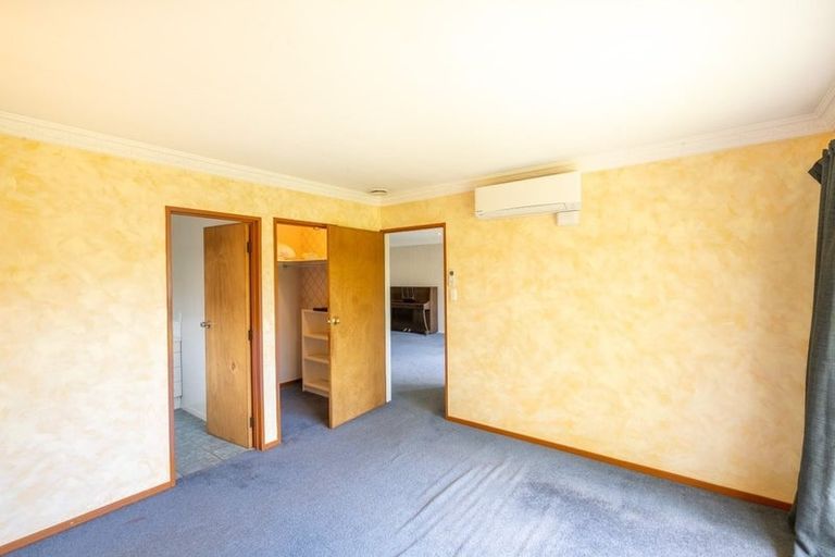 Photo of property in 63 Clifton Terrace, Fitzherbert, Palmerston North, 4410