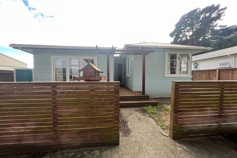 Photo of property in 135 Miramar Avenue, Miramar, Wellington, 6022