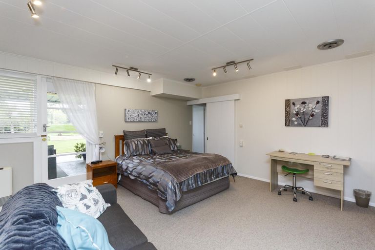 Photo of property in 10 Opawa Place, Terrace End, Palmerston North, 4410