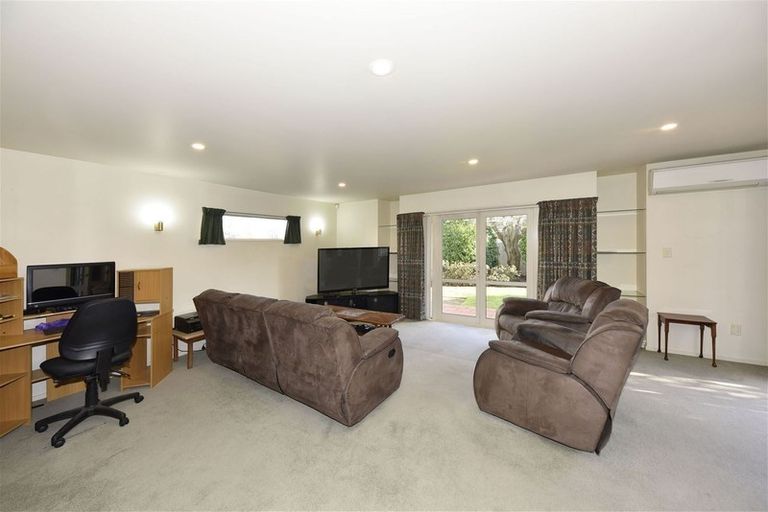 Photo of property in 17a Lothian Street, Ilam, Christchurch, 8041