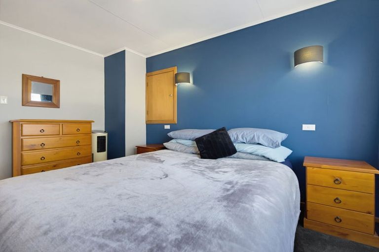 Photo of property in 1 Joanna Place, Deanwell, Hamilton, 3206