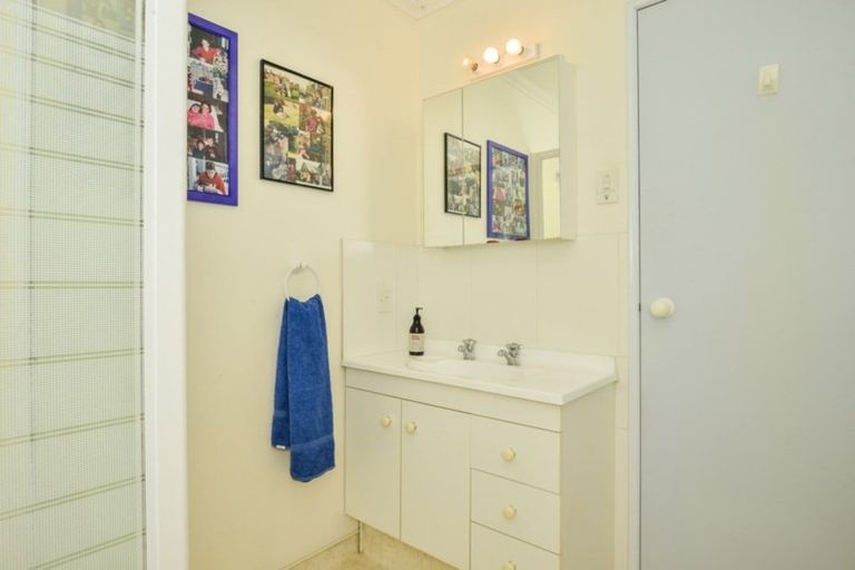 Photo of property in 38b Mcmaster Street, Greytown, 5712