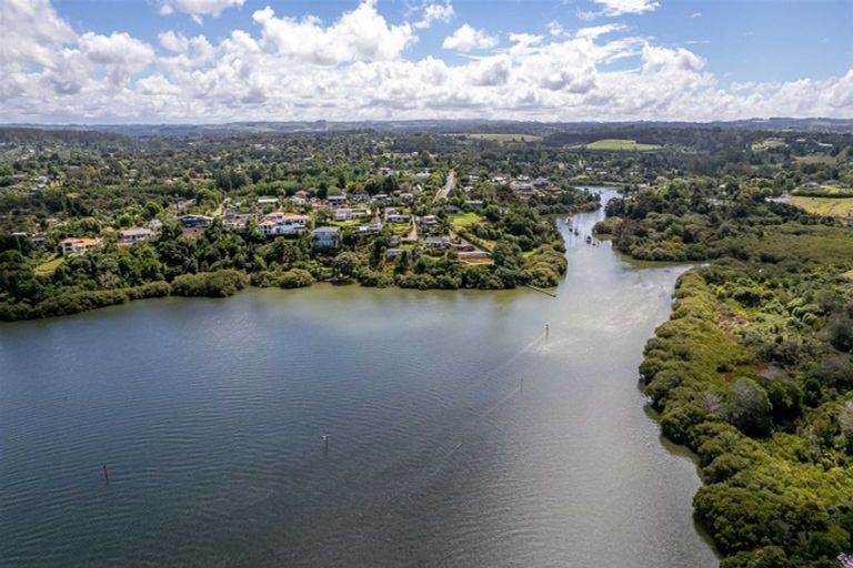 Photo of property in 82 Riverview Road, Kerikeri, 0230