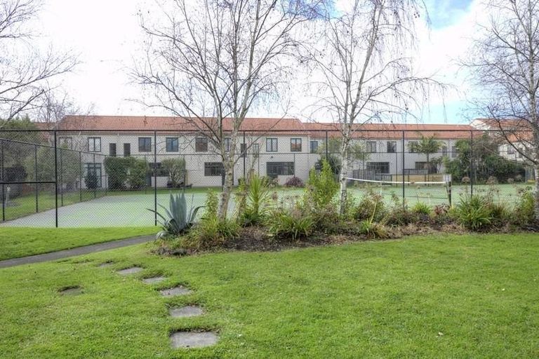 Photo of property in Tuscany Towers, 87/1 Ambrico Place, New Lynn, Auckland, 0600