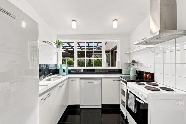 Photo of property in 127 Westminster Street, St Albans, Christchurch, 8014