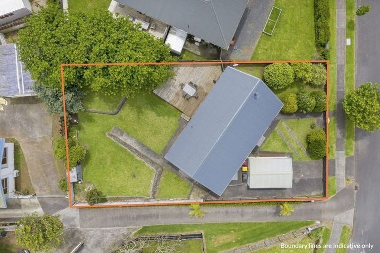 Photo of property in 93 Crawford Avenue, Mangere Bridge, Auckland, 2022