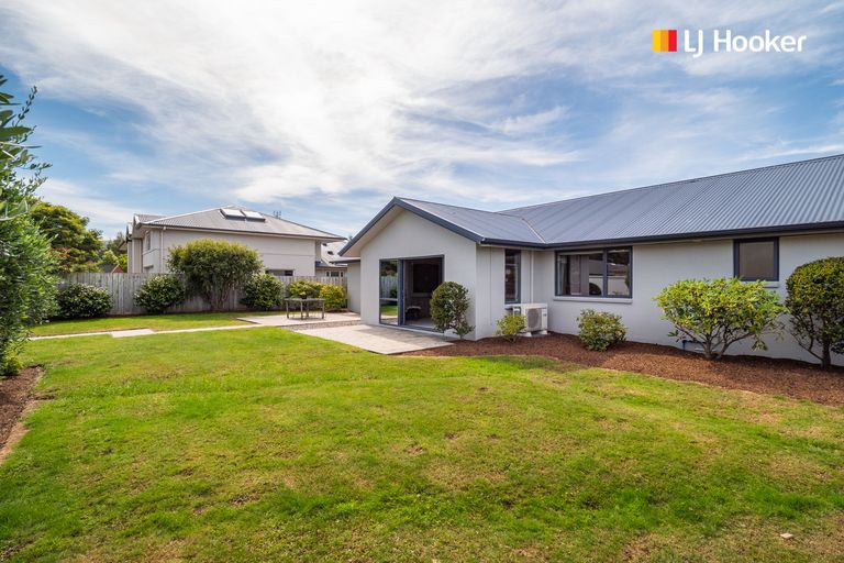 Photo of property in 40 Sunninghurst Drive, Fairfield, Dunedin, 9018