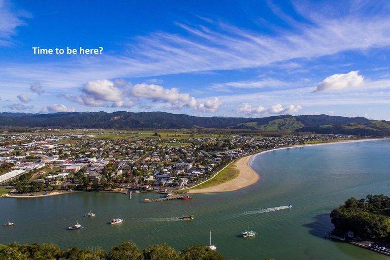 Photo of property in 22 Catherine Crescent, Whitianga, 3510