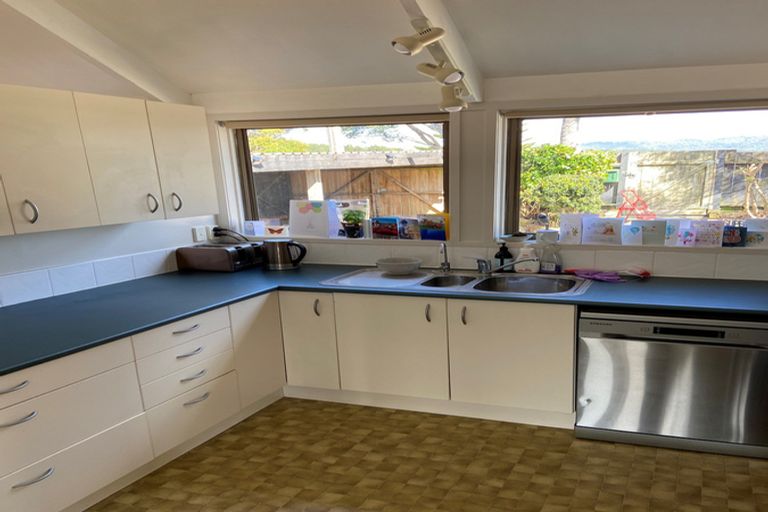 Photo of property in 58 Shetland Street, Glen Eden, Auckland, 0602