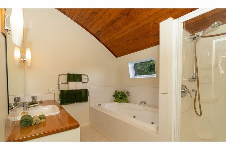 Photo of property in 89 Hone Heke Road, Kerikeri, 0230