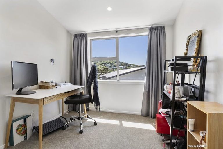 Photo of property in 6/20 Glanmire Road, Newlands, Wellington, 6037