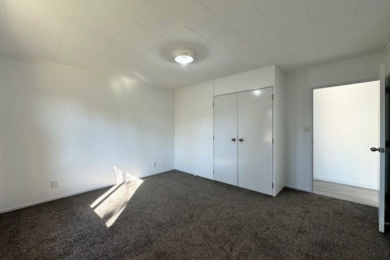 Photo of property in 1/22 Barneys Farm Road, Clendon Park, Auckland, 2103