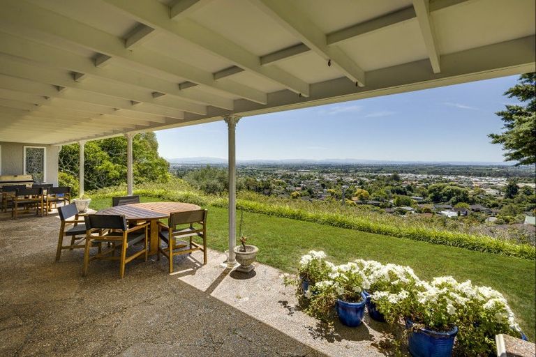 Photo of property in 130 Durham Drive, Havelock North, 4130