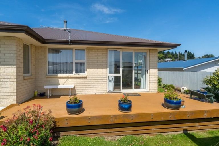 Photo of property in 3 Loudon Street, Green Island, Dunedin, 9018