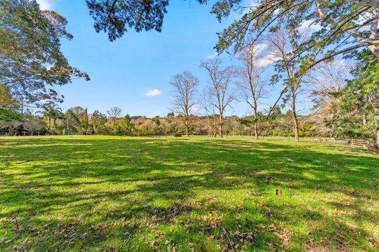 Photo of property in 202 Muriwai Valley Road, Muriwai, Waimauku, 0881