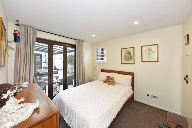 Photo of property in 24 Taylors Avenue, Bryndwr, Christchurch, 8052
